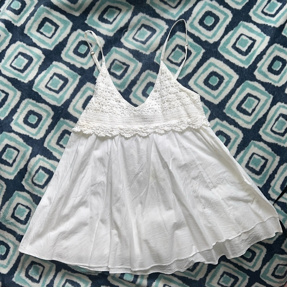 Metro 7 White Tank Top